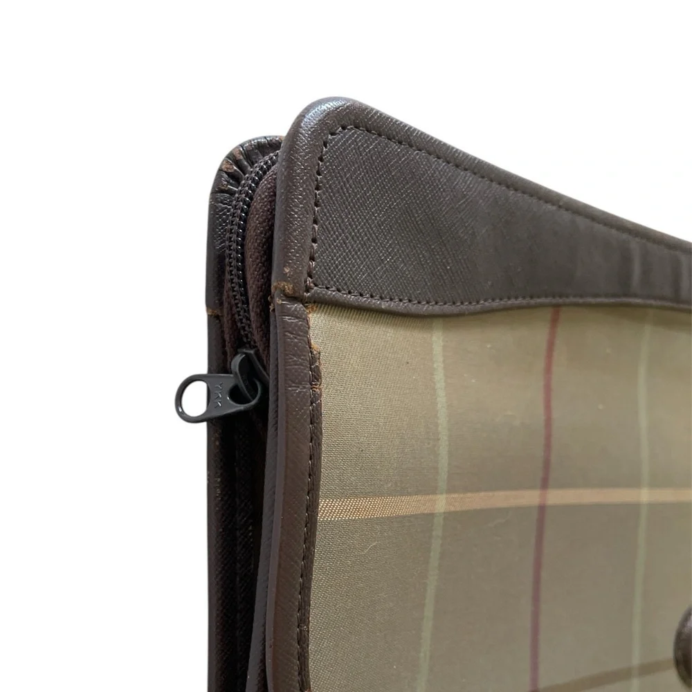 Burberry’s Vintage Beige Canvas Clutch Bag